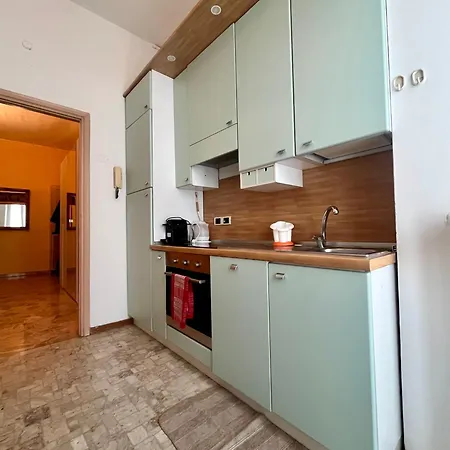 Bright Apartment Milan