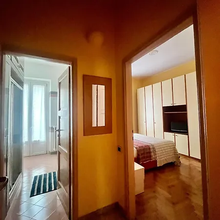 Bright Apartment *