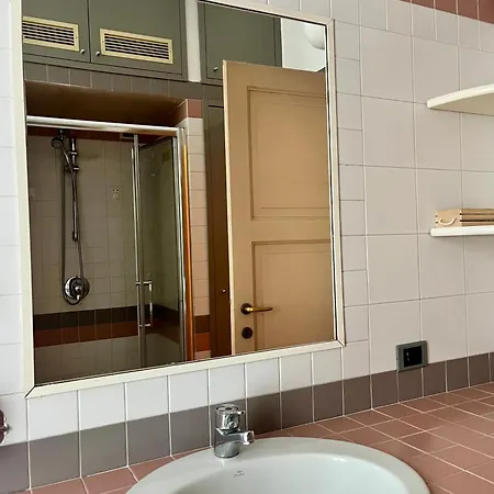 Bright Apartment Milan