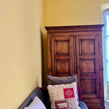 Bright Apartment *